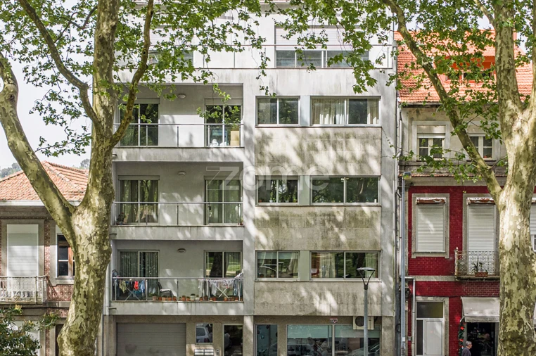 Apartamento T2 para Venda em Campanhã Foto 2