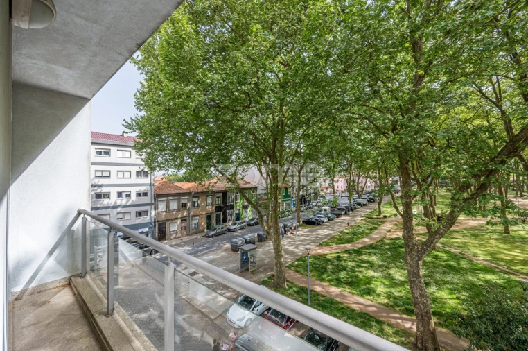 Apartamento T2 para Venda em Campanhã Foto 14