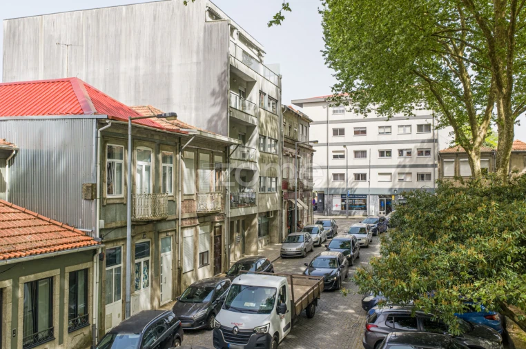 Apartamento T2 para Venda em Campanhã Foto 24