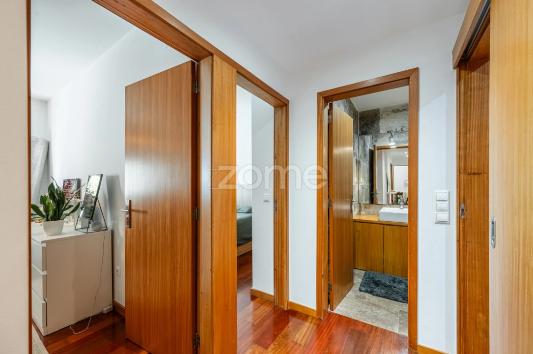 Apartamento T2 para Venda em Campanhã Foto 12