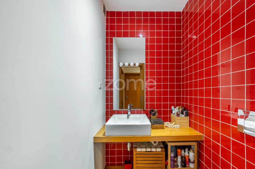 Apartamento T2 para Venda em Campanhã Foto 17