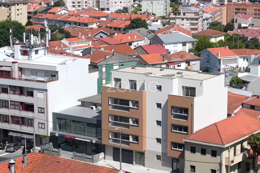 Apartamento T5 para Venda em Rio Tinto Foto 18