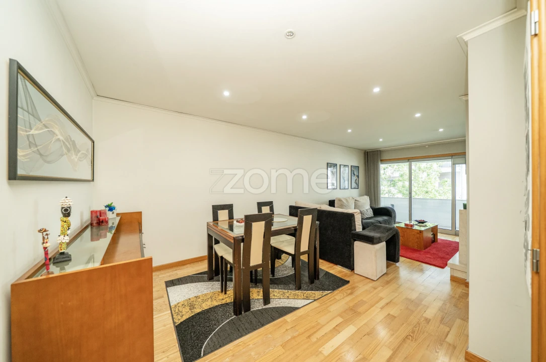 Apartamento T2 para Venda em Ferreiros e Gondizalves Foto 1