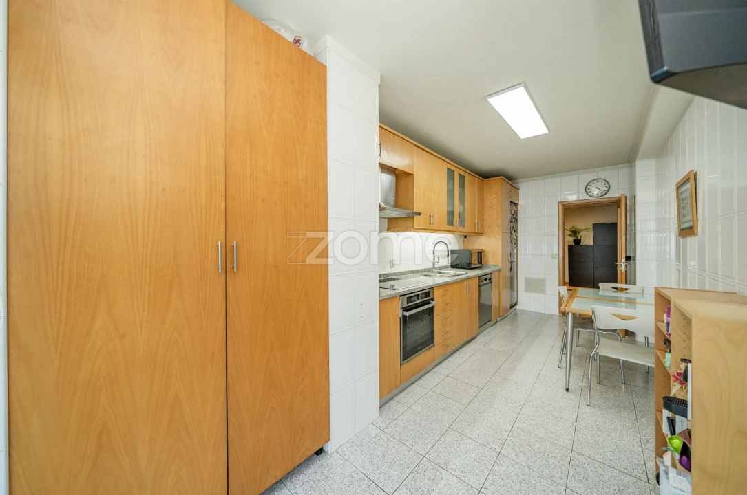 Apartamento T2 para Venda em Ferreiros e Gondizalves Foto 18