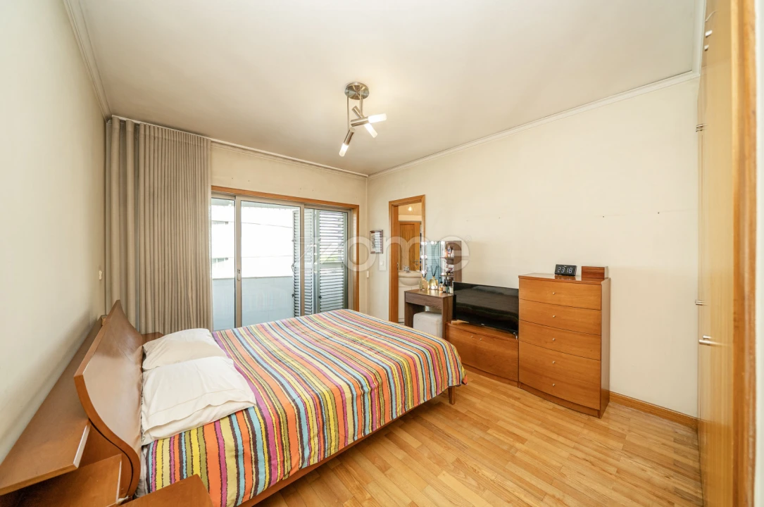 Apartamento T2 para Venda em Ferreiros e Gondizalves Foto 24
