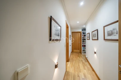 Apartamento T2 para Venda em Ferreiros e Gondizalves