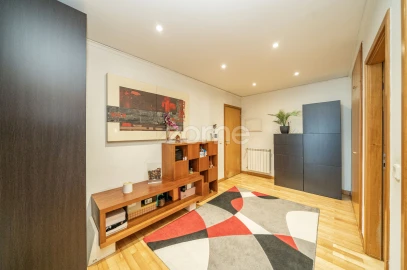 Apartamento T2 para Venda em Ferreiros e Gondizalves