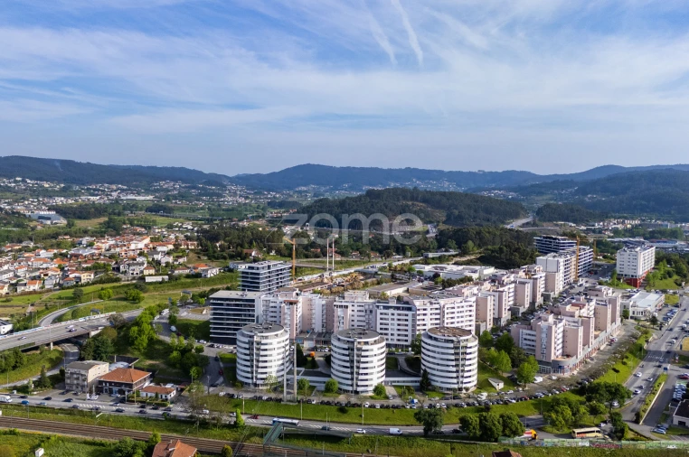 Apartamento T2 para Venda em Ferreiros e Gondizalves Foto 2