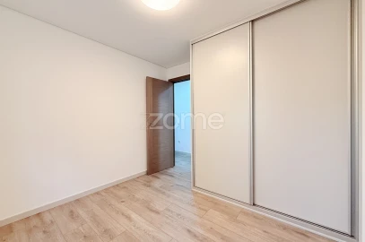 Apartamento T3 para Venda em Vila Nova de Famalicão e Calendário