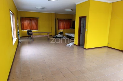Prédio para Venda em Barcelos, V.Boa, V.Frescainha