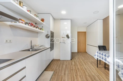 Apartamento T2 para Arrendamento em Bonfim