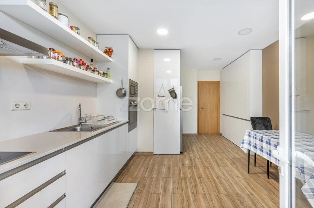 Apartamento T2 para Arrendamento em Bonfim Foto 15