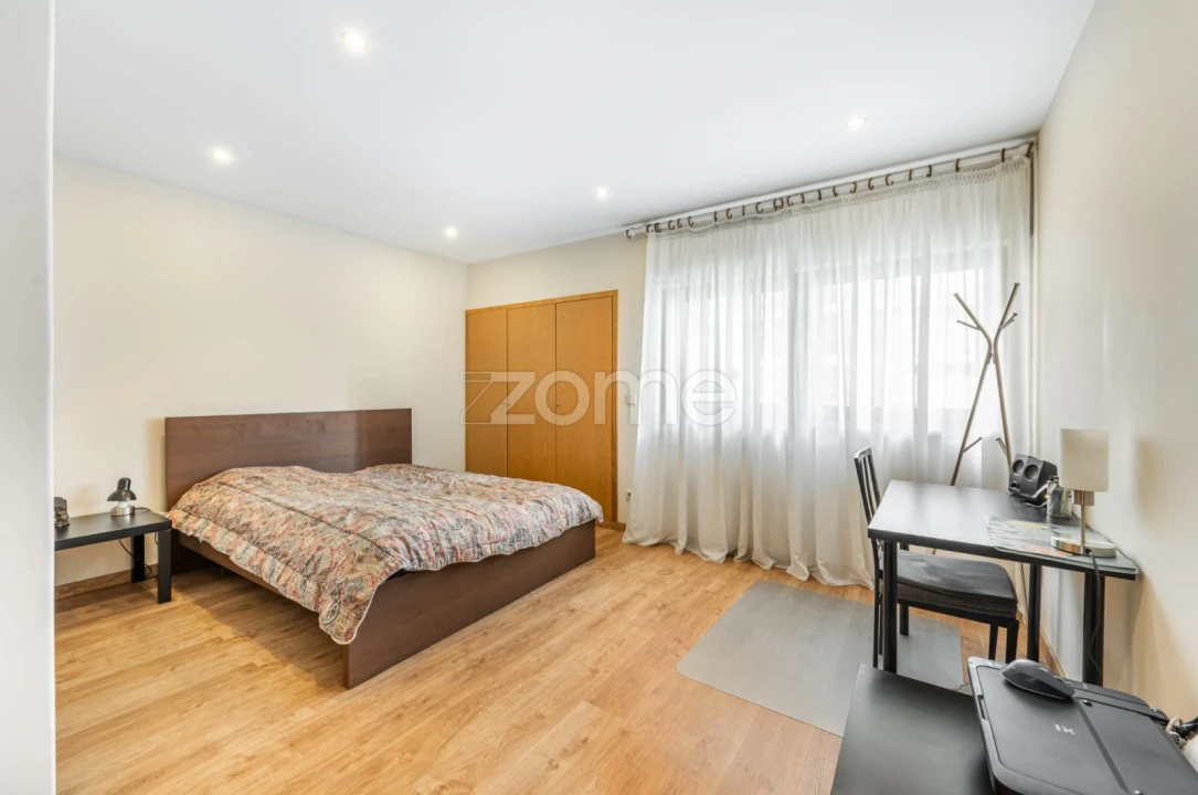 Apartamento T2 para Arrendamento em Bonfim Foto 12