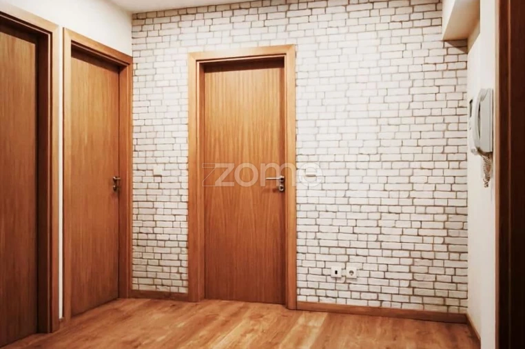 Apartamento T2 para Arrendamento em Bonfim Foto 3