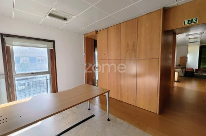 Escritório para Venda em Paranhos