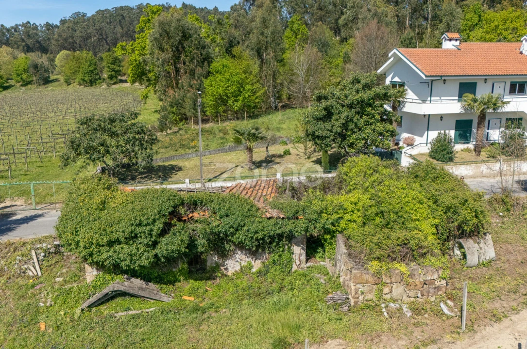 Moradia T2 para Venda em Aveleda Foto 10