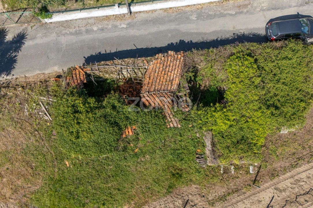 Moradia T2 para Venda em Aveleda Foto 9