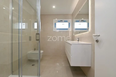 Moradia T4 para Venda em São Domingos de Rana