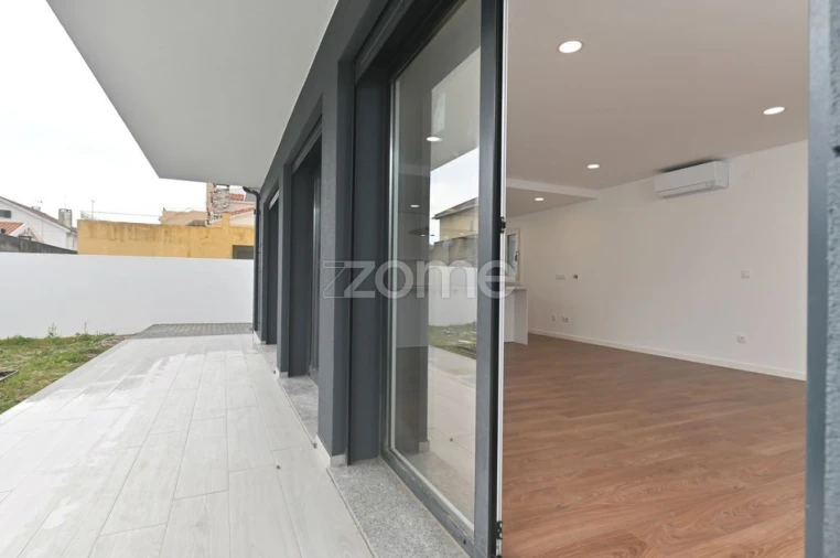 Moradia T4 para Venda em São Domingos de Rana Foto 7