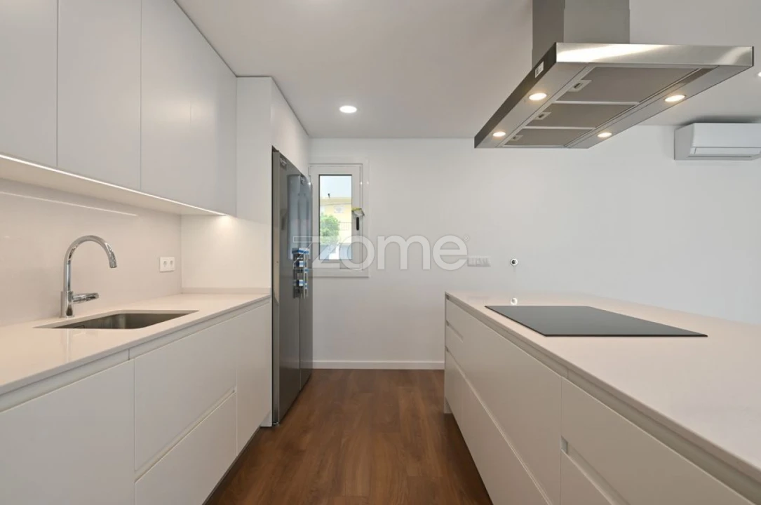 Moradia T4 para Venda em São Domingos de Rana Foto 10