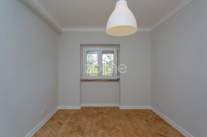 Apartamento T2 para Arrendamento em Cascais e Estoril