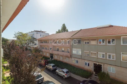 Apartamento T2 para Arrendamento em Cascais e Estoril