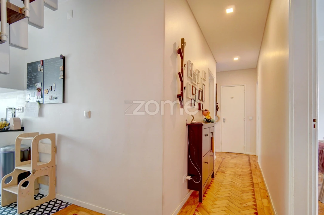 Apartamento T3 para Venda em Odivelas Foto 3