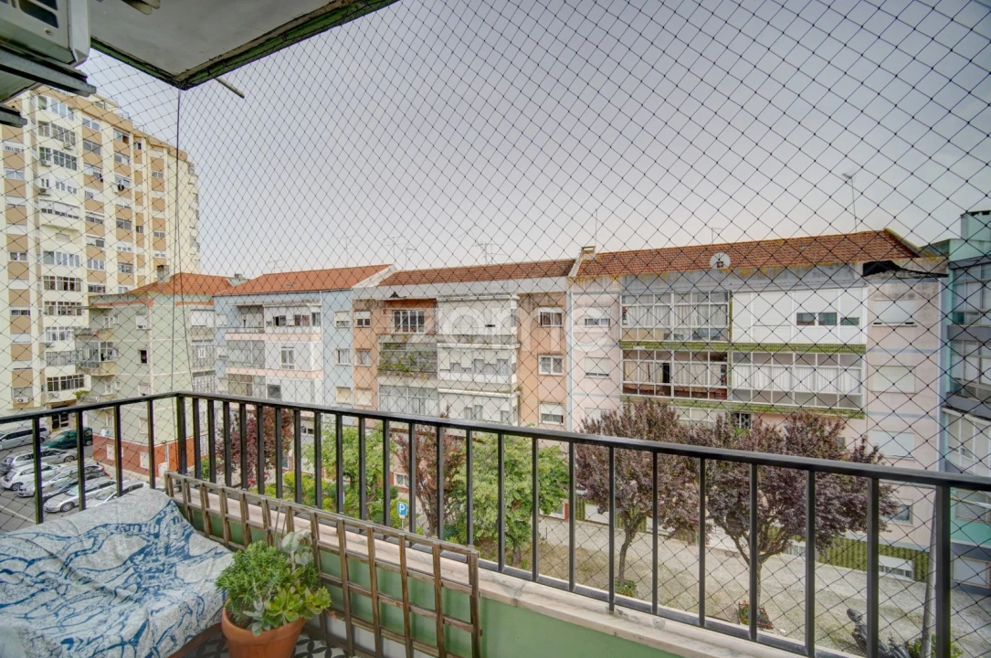 Apartamento T3 para Venda em Odivelas Foto 4