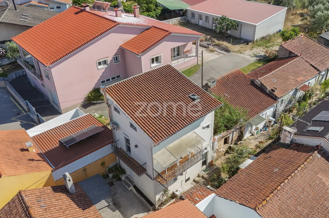 Moradia T5 para Venda em Santa Clara e Castelo Viegas Foto 1