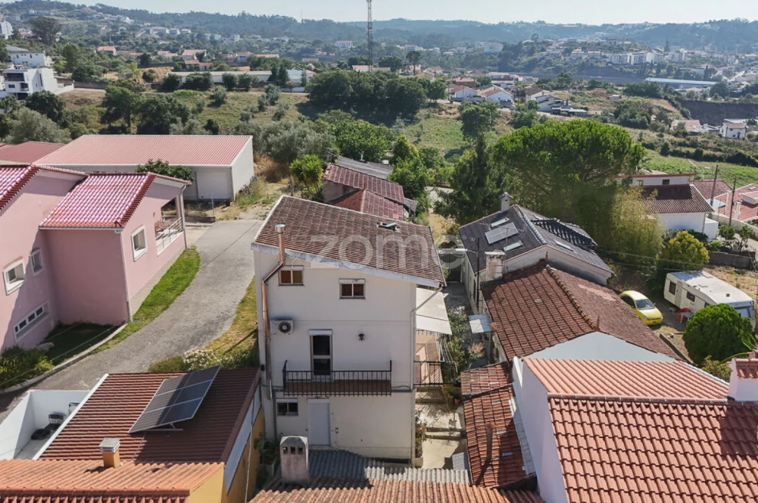 Moradia T5 para Venda em Santa Clara e Castelo Viegas Foto 5