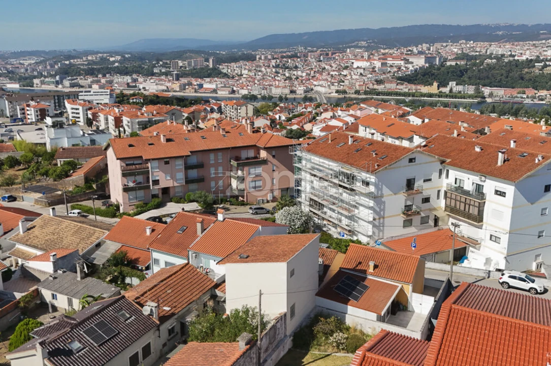 Moradia T5 para Venda em Santa Clara e Castelo Viegas Foto 4
