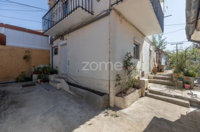 Moradia T5 para Venda em Santa Clara e Castelo Viegas