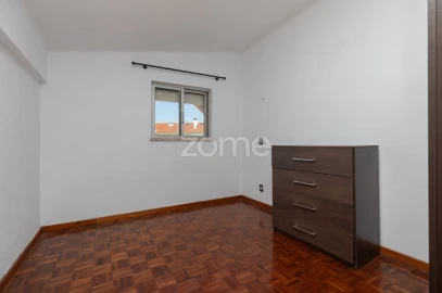 Moradia T5 para Venda em Santa Clara e Castelo Viegas