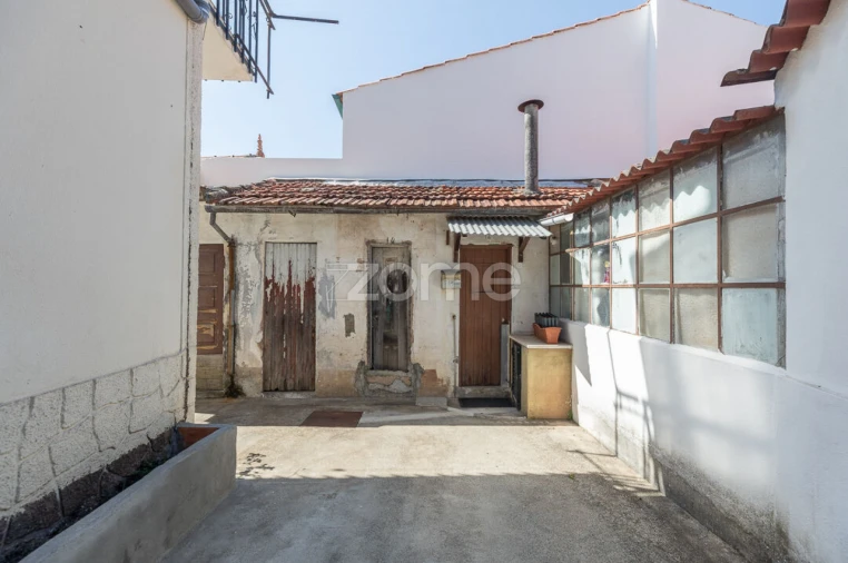 Moradia T5 para Venda em Santa Clara e Castelo Viegas Foto 10