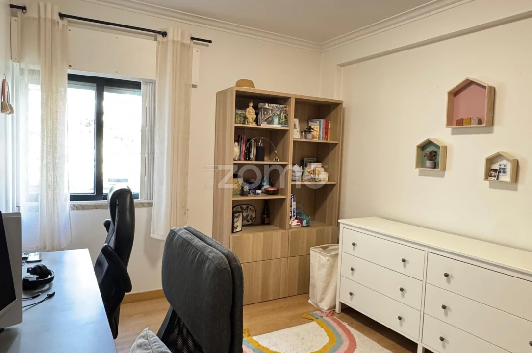 Apartamento T2 para Arrendamento em Almada, Cova da Piedade, Pragal e Cacilhas Foto 17