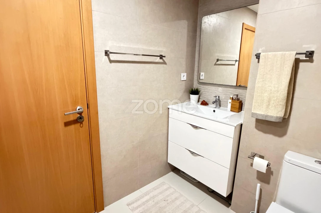 Apartamento T2 para Arrendamento em Almada, Cova da Piedade, Pragal e Cacilhas Foto 12