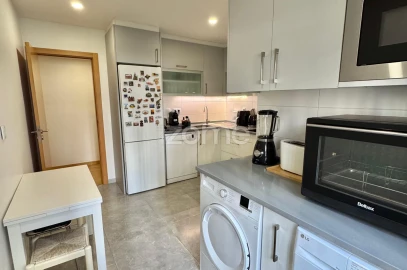 Apartamento T2 para Arrendamento em Almada, Cova da Piedade, Pragal e Cacilhas