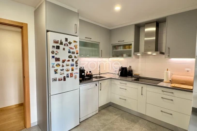Apartamento T2 para Arrendamento em Almada, Cova da Piedade, Pragal e Cacilhas