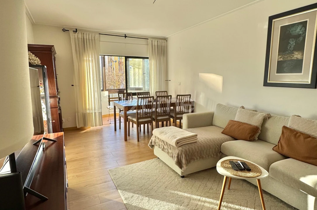 Apartamento T2 para Arrendamento em Almada, Cova da Piedade, Pragal e Cacilhas Foto 2