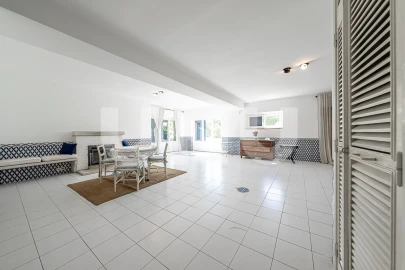 Quinta T6 para Venda em Colares