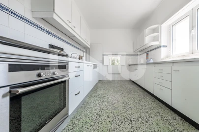 Quinta T6 para Venda em Colares