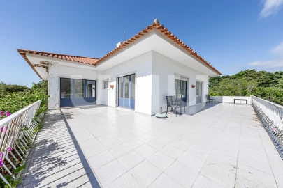 Quinta T6 para Venda em Colares