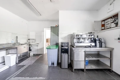 Quinta T6 para Venda em Colares