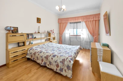 Moradia T4 para Venda em Custoias