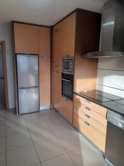 Apartamento T3 para Venda em Marrazes e Barosa