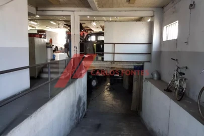 Moradia para Venda em Santo Tirso, Couto (Santa Cristina e São Miguel) e Burgães