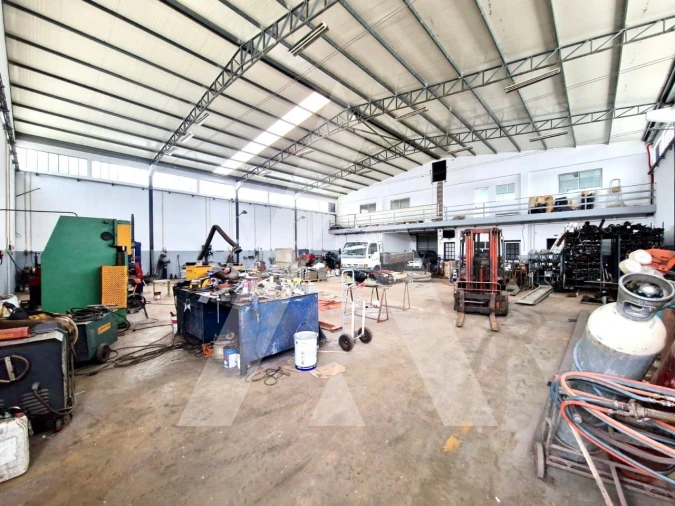 Armazém para Venda em Gafanha da Encarnação Foto 2
