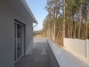 Moradia T3 para Venda em Fonte de Angeão e Covão do Lobo