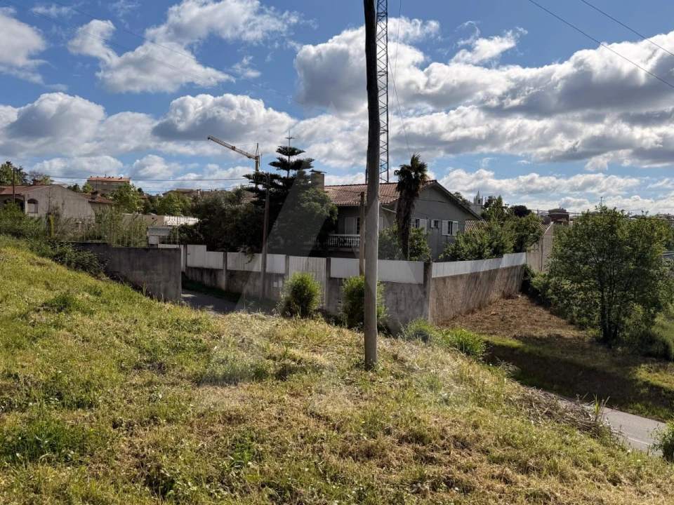 Terreno para Venda em Barrô e Aguada de Baixo Foto 5