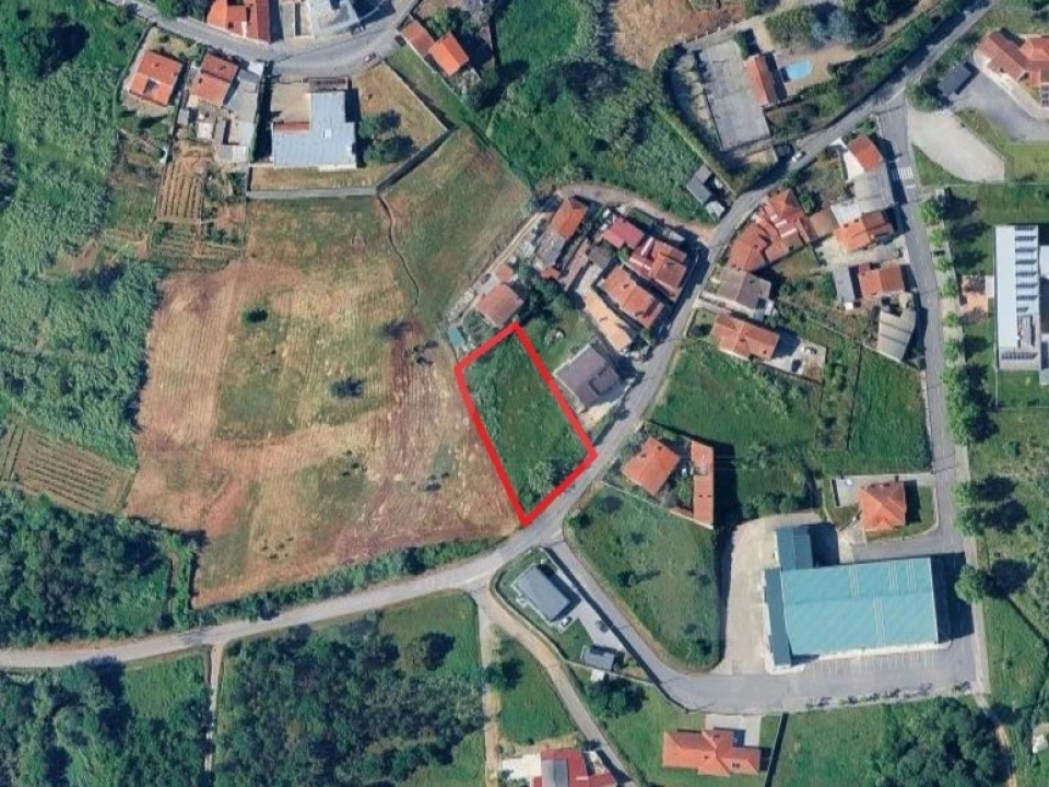 Terreno para Venda em Barrô e Aguada de Baixo Foto 9